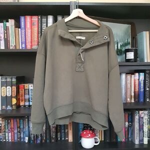 We The Free Adventurer Timeless Pullover Medium